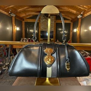 Roberta di Camerino Dome E/W